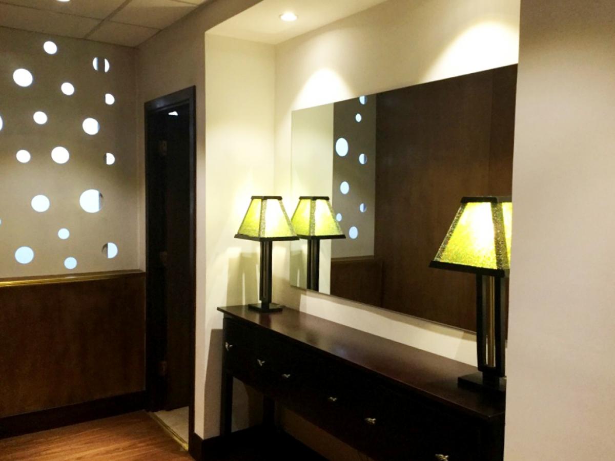 Corridor / Powder room