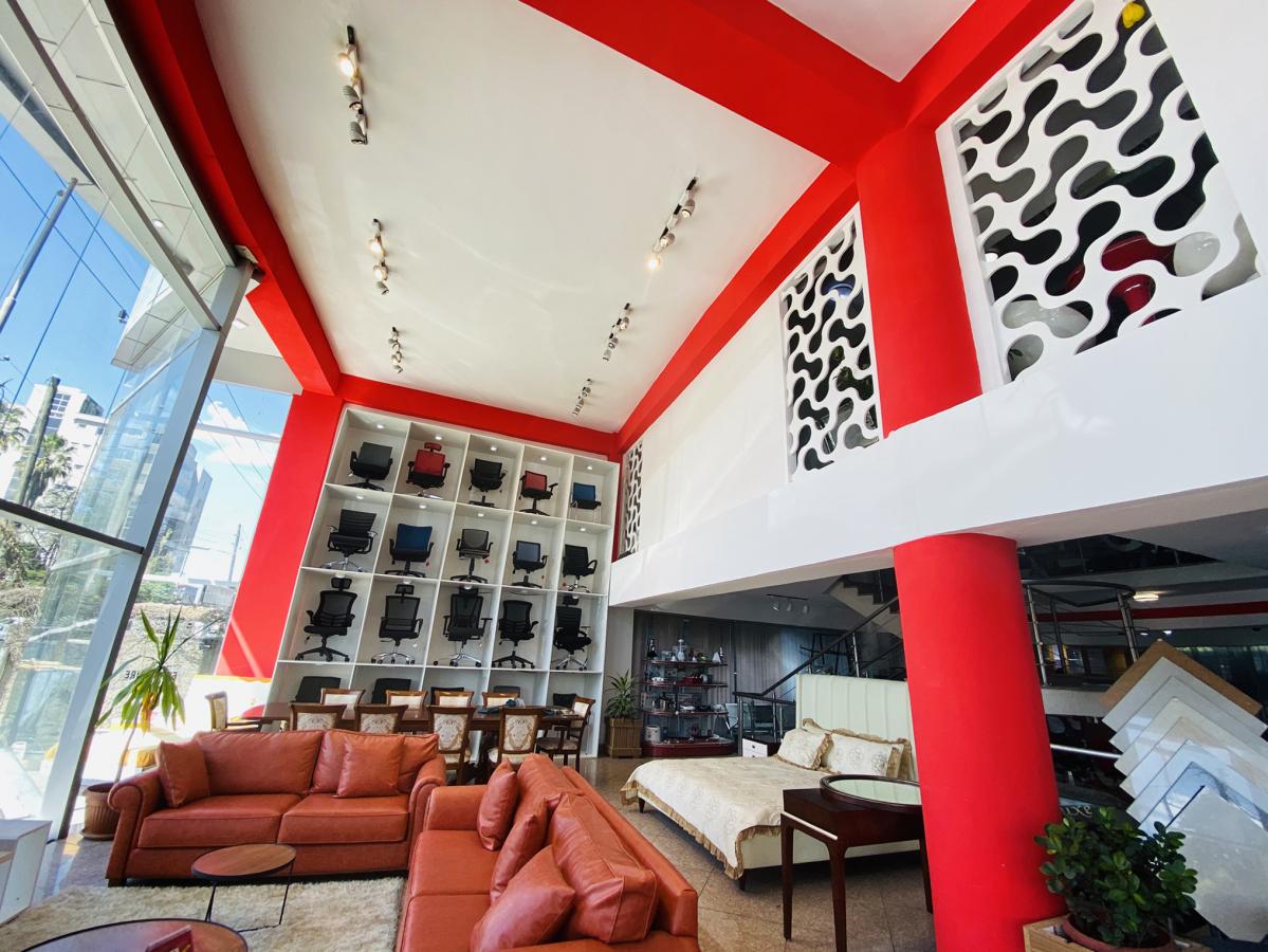 Showroom Main View